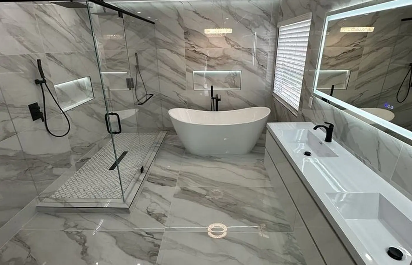 Detailed bathroom cleaning service by Daiane Cleaning Services Jax